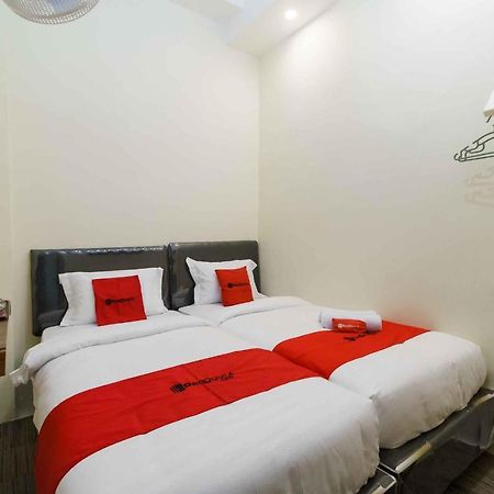 Reddoorz Syariah Near Lubang Jepang Bukittinggi Hotell Exteriör bild