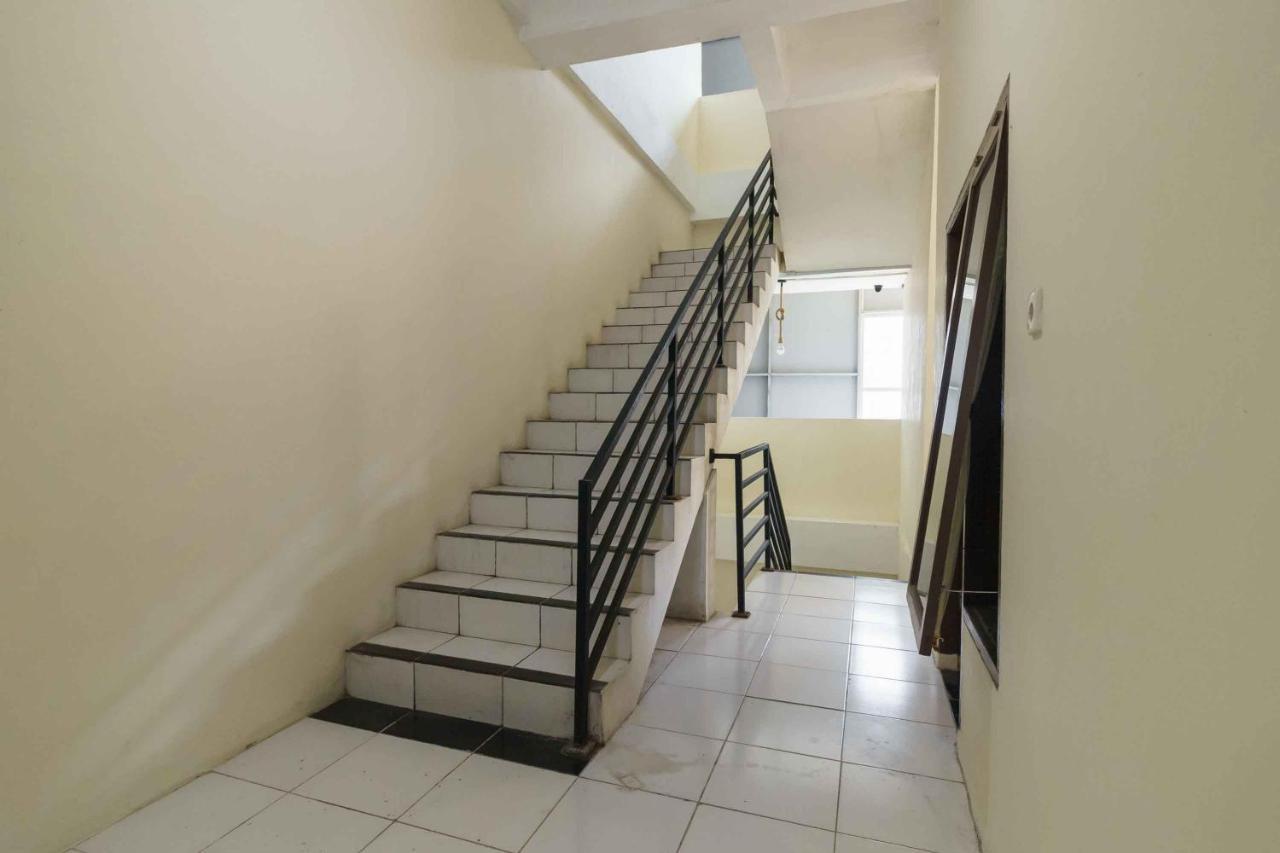 Reddoorz Syariah Near Lubang Jepang Bukittinggi Hotell Exteriör bild