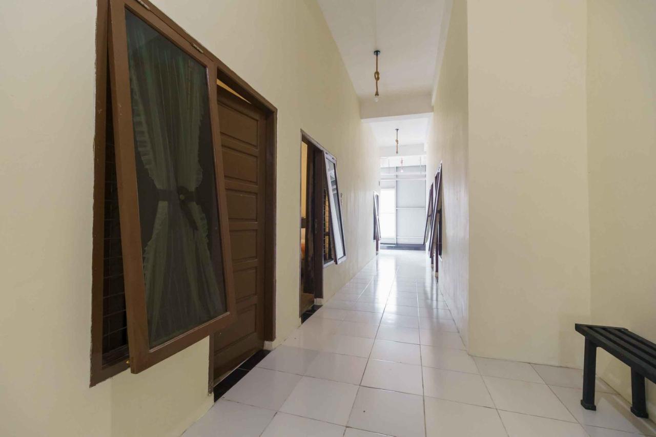 Reddoorz Syariah Near Lubang Jepang Bukittinggi Hotell Exteriör bild
